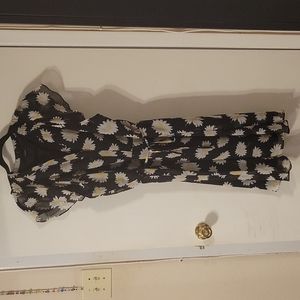 Lightweight Black dress with daisies